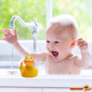 Rubber Duck The Finger | Bath Duck | L: 8 cm